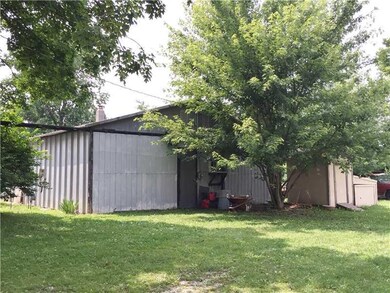 200 W Railroad St, Roachdale, IN 46172 - photo 4