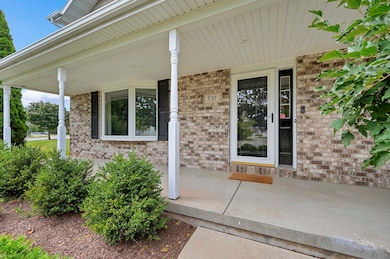 737 Desplaine Rd, de Pere, WI 54115 - photo 5