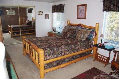 53970 Pine Grove Rd, La Pine, OR 97739 - photo 3