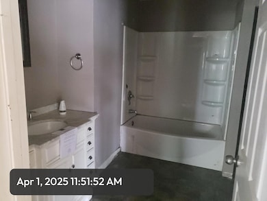 04 01 Bathroom 2