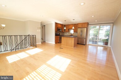 10 Box Cir, Essex, MD 21221 - photo 7