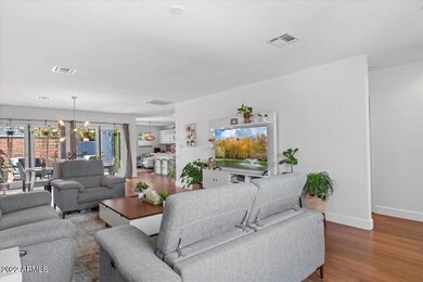 03-Living Room