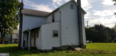 336 Hammond St, Great Cacapon, WV 25422 - photo 3