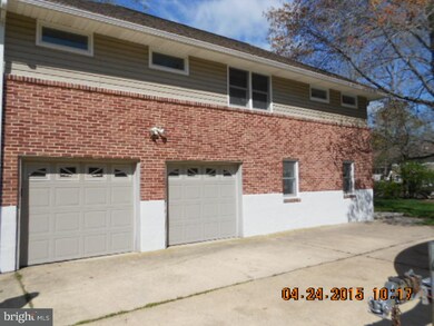 1214 Heather Ln, Wilmington, DE 19803 - photo 2