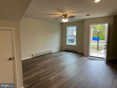 70 Briarwood Ln unit 2, Berkeley Springs, WV 25411 - photo 3