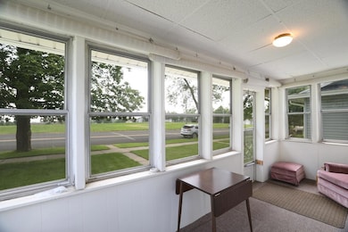 817 Harrison St, Eveleth, MN 55734 - photo 2