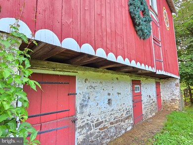 8893 Longswamp Rd, Alburtis, PA 18011 - photo 4