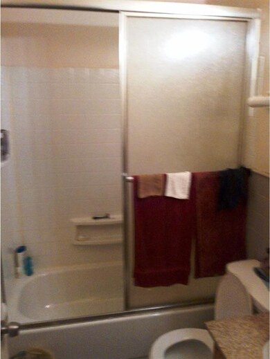 2324 Gerritt St, Philadelphia, PA 19146 - photo 6