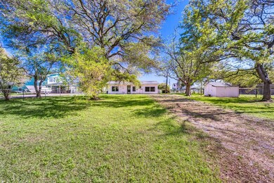 2304 Cr 297(oak Circle), Sargent, TX 77414 - photo 4