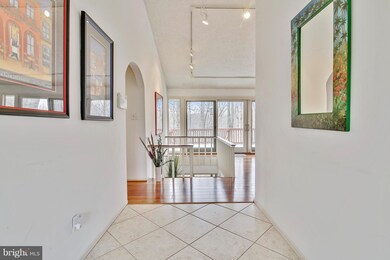 8552 Pineway Ct, Laurel, MD 20723 - photo 4