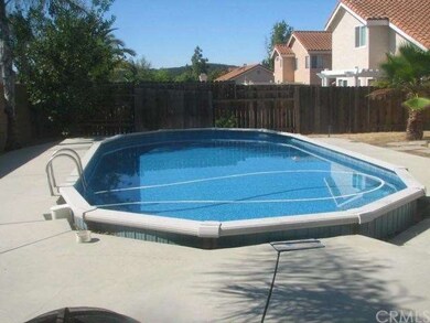 Beautiful 'above ground' pool with newer liner and