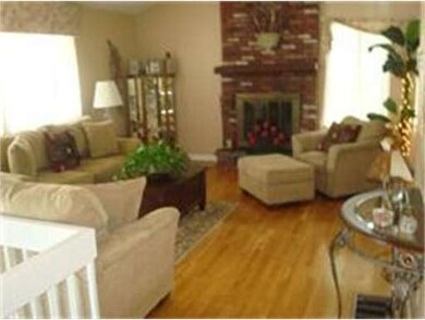 12 Hickory Hill Rd, Wakefield, MA 01880 - photo 4