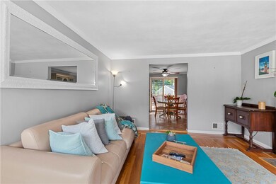 15 Gilbert St, Warwick, RI 02886 - photo 2
