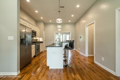 8818 Fairground Rd, Louisville, KY 40291 - photo 6