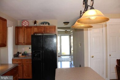 2706 Overlook Ct, Manchester, MD 21102 - photo 5