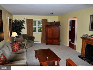 4004 Francine Dr, Hatboro, PA 19040 - photo 2