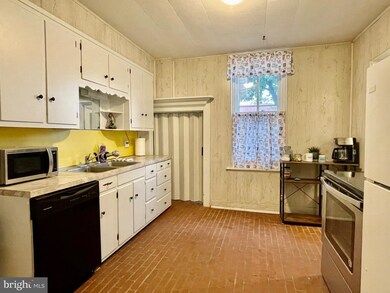 228 E 4th St, Boyertown, PA 19512 - photo 7