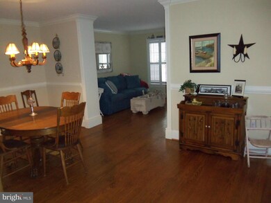 1323 Monroe Bay Ave, Colonial Beach, VA 22443 - photo 5