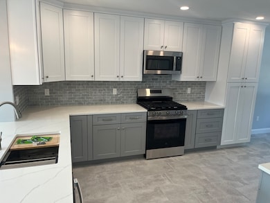 2 Oak St unit 2A, Mansfield, MA 02048 - photo 6