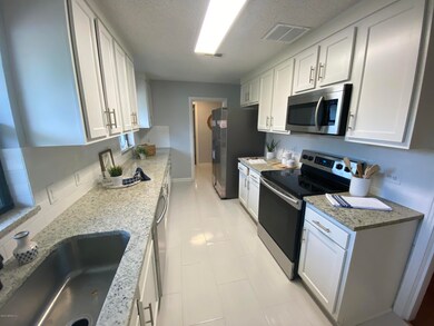 6512 Barmer Dr S, Jacksonville, FL 32210 - photo 6