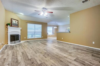106 Enchanted Forest Dr, Wylie, TX 75098 - photo 4