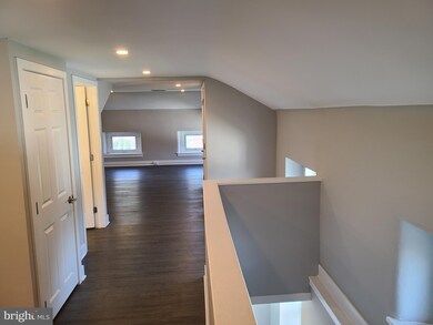 507 Germantown Pike unit 3RD FL, Lafayette Hill, PA 19444 - photo 5