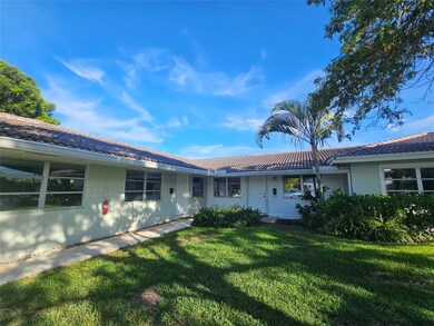 2110 NE 41st St unit D, Lighthouse Point, FL 33064 - photo 2