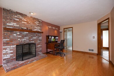 36 Davis St, Northborough, MA 01532 - photo 4