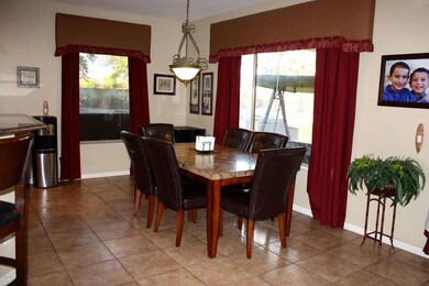 Eat-in kitchen