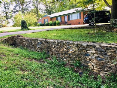 215 Oak Leaf Rd, Asheboro, NC 27205 - photo 2