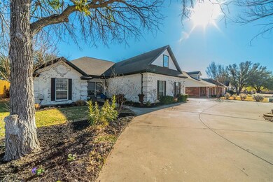 3205 Crossbridge Cir, Granbury, TX 76049 - photo 3