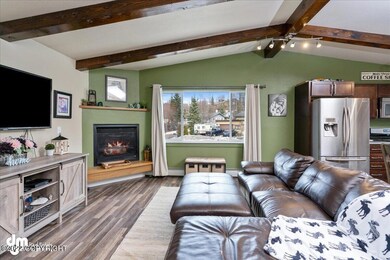 13-Living Room Unit B_MAX4895