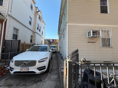 40-36 69th St, Flushing, NY 11377 - photo 4