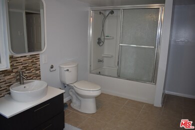 4826 Pickford St, Los Angeles, CA 90019 - photo 7