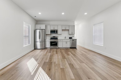 547 Berkeley Rd, Columbus, OH 43205 - photo 5