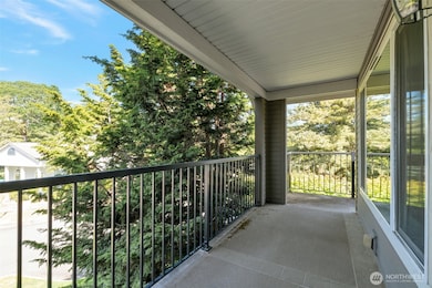 Private Balcony/Landing