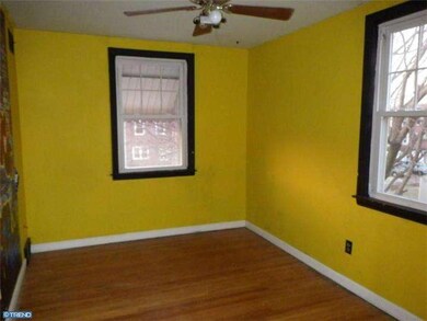 722 Oakwood Dr, Glenolden, PA 19036 - photo 6