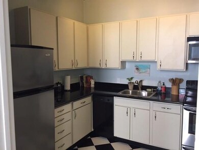 7014 Saint Charles Ave unit I, New Orleans, LA 70118 - photo 5