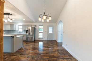 3207 Tumbleweed Ln, Granbury, TX 76049 - photo 6