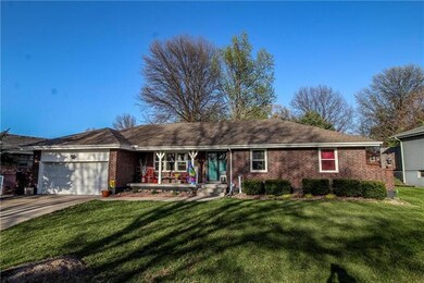 916 NW 12th St, Blue Springs, MO 64015 - photo 3