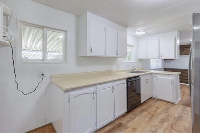 9-web-or-mls-5076-leonard-rd-64