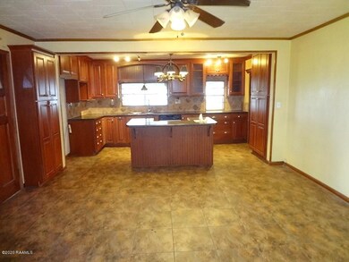 Kitchen_Dining Area