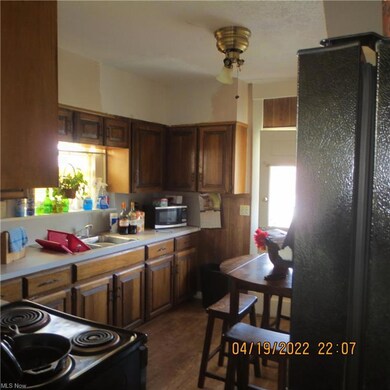 1604 Rowland Ave NE, Canton, OH 44705 - photo 2