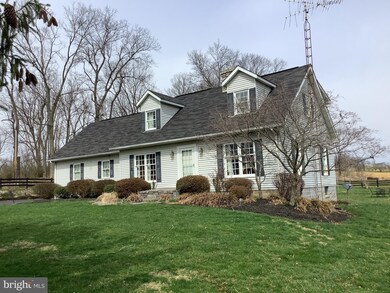 2348 Runnymeade Rd, Bunker Hill, WV 25413 - photo 5