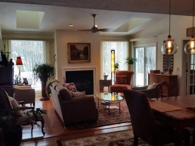 97 Walden Pond Dr, Nashua, NH 03064 - photo 4