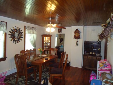 1037 Shoemaker Ave, Wyoming, PA 18644 - photo 4