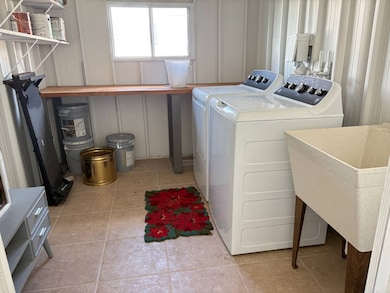 921 Orinoco W, Venice, FL 34285 - photo 7