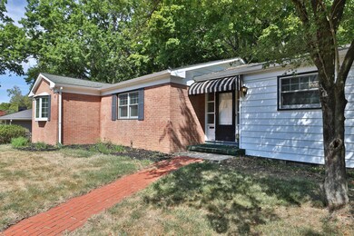 226 Croswell Rd, Columbus, OH 43214 - photo 3