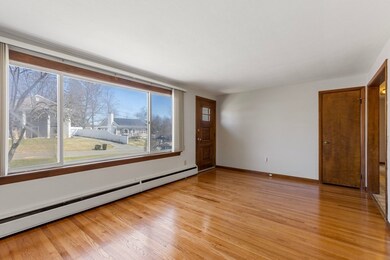 4 Fontaine St, Ludlow, MA 01056 - photo 4