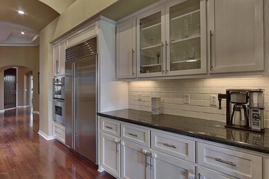 3038 N 50-010-26-Kitchen-MLS_Size
